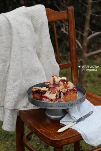 Zdjęcie - Pełnoziarniste ciasto drożdżowe z powidłami i kruszonką - Przepisy kulinarne ze zdjęciami