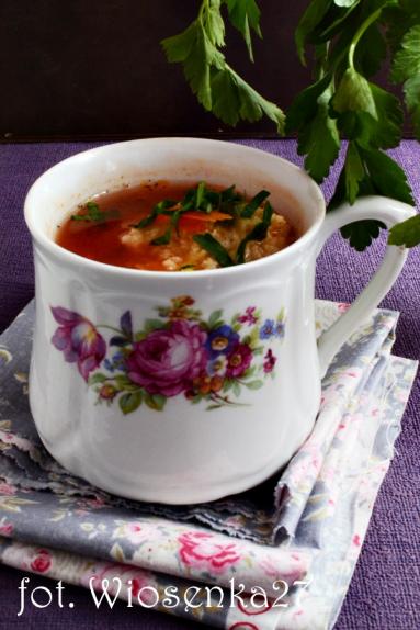 Zdjęcie - Zupa pomidorowa z kaszą jaglaną - Przepisy kulinarne ze zdjęciami