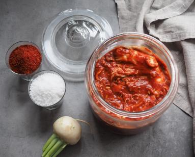 Zdjęcie - Tongbaechu-kimchi (Kimchi z całych liści kapusty) - Przepisy kulinarne ze zdjęciami