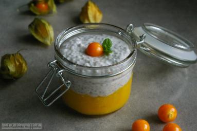 Zdjęcie - Kokosowy pudding chia z musem z mango - Przepisy kulinarne ze zdjęciami