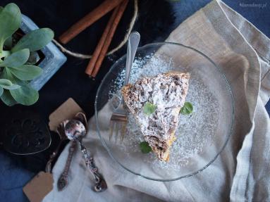 Zdjęcie - Orzechowa szarlotka z pianką i żurawiną / Walnut apple pie with meringue and carnberries - Przepisy kulinarne ze zdjęciami