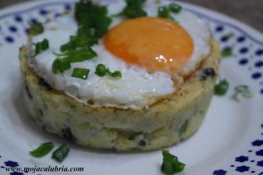 Zdjęcie - Hamburger  jarski z jajkiem - Przepisy kulinarne ze zdjęciami