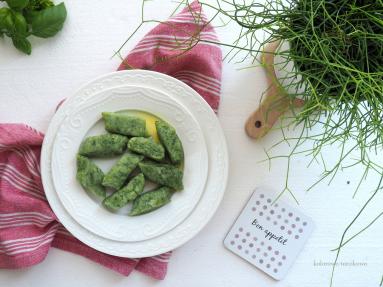 Zdjęcie - Zielone kopytka ze szpinakiem - Przepisy kulinarne ze zdjęciami