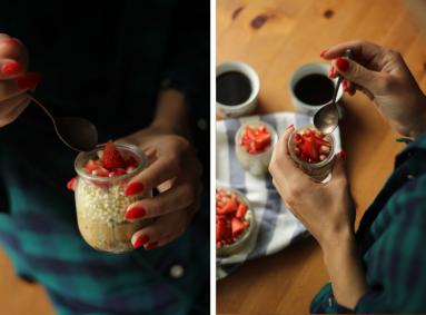 Zdjęcie - Kasza jaglana z suszonymi daktylami i świeżymi owocami - Przepisy kulinarne ze zdjęciami