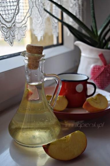 Zdjęcie - Jak zrobić ocet jabłkowy - Przepisy kulinarne ze zdjęciami