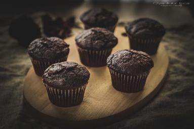 Zdjęcie - Ekstremalnie czekoladowe muffiny - Przepisy kulinarne ze zdjęciami