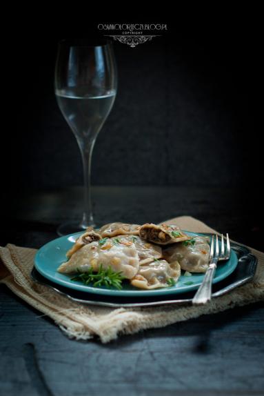 Zdjęcie - Pierogi z soczewicą i grzybami. - Przepisy kulinarne ze zdjęciami