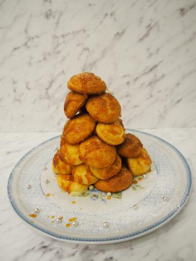 Zdjęcie - Ptysiowa choinka, czyli croquembouche - Przepisy kulinarne ze zdjęciami