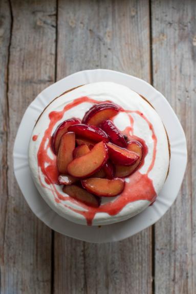 Zdjęcie - Prosty torcik z kremem jogurtowym i owocami - Przepisy kulinarne ze zdjęciami