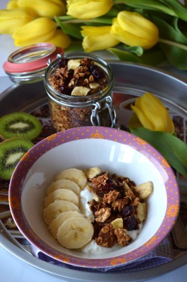 Zdjęcie - Domowa granola z masłem  orzechowym - Przepisy kulinarne ze zdjęciami