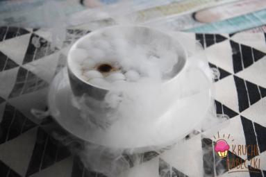 Zdjęcie - Suchy lód, domowe efekty specjalne - Przepisy kulinarne ze zdjęciami