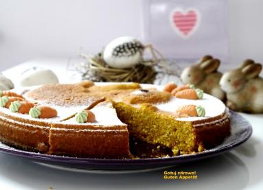 Zdjęcie - Marchewkowe ciasto wielkanocne - bezglutenowe - Przepisy kulinarne ze zdjęciami