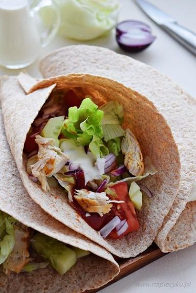 Zdjęcie - Tortilla dietetyczna – pomysł na szybki obiad - Przepisy kulinarne ze zdjęciami