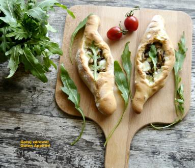 Zdjęcie - Pide - turecka pizza - Przepisy kulinarne ze zdjęciami