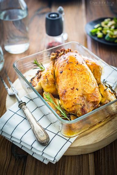 Zdjęcie - Kurczak pieczony w całości – faszerowany kaszą – najlepszy - Przepisy kulinarne ze zdjęciami