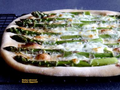 Zdjęcie - Idealne ciasto na zdrowszą pizzę orkiszową - Przepisy kulinarne ze zdjęciami