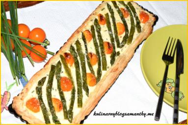 Zdjęcie - Tarta ze szparagami - Przepisy kulinarne ze zdjęciami