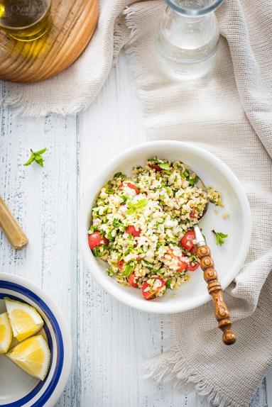 Zdjęcie - Tabbouleh – prosta letnia sałatka z bulgurem - Przepisy kulinarne ze zdjęciami