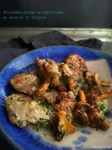 Zdjęcie - Polędwiczka wieprzowa w sosie z kurek - Przepisy kulinarne ze zdjęciami