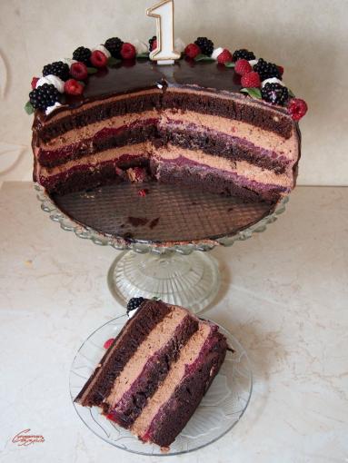Zdjęcie - Tort malinowo czekoladowy - Przepisy kulinarne ze zdjęciami
