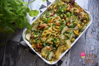 Zdjęcie - Zapiekanka makaronowa z warzywami - czyli nie marnujemy resztek - Przepisy kulinarne ze zdjęciami