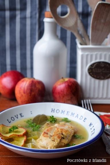 Zdjęcie - Kurczak w sosie jabłkowym | U stóp Benbulbena - Przepisy kulinarne ze zdjęciami