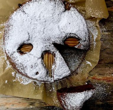 Zdjęcie - Ciasto kawowe z gruszką - Przepisy kulinarne ze zdjęciami