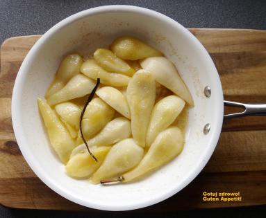 Zdjęcie - Karmelizowane gruszki pod owsianą kruszonką - Przepisy kulinarne ze zdjęciami