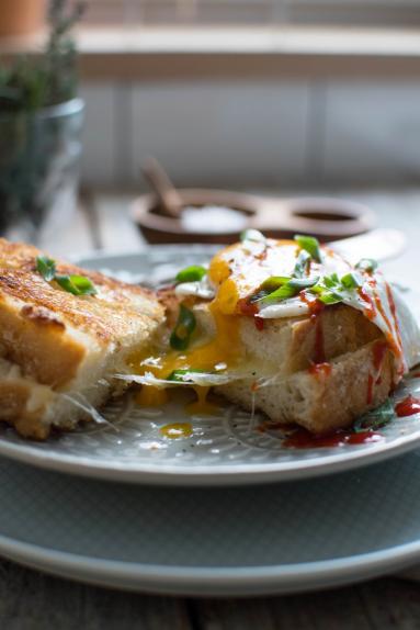 Zdjęcie - Grillowane kanapki z serem (Grilled Cheese Sandwich) - Przepisy kulinarne ze zdjęciami