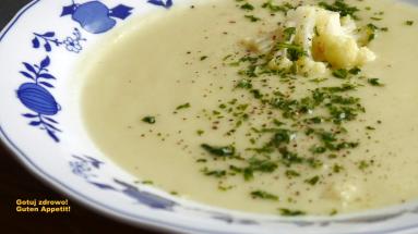 Zdjęcie - Zupa kalafiorowa z topinamburem Michaela Mosleya - Przepisy kulinarne ze zdjęciami