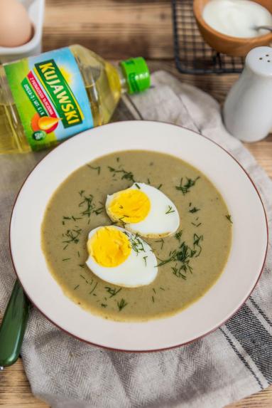 Zdjęcie - Zupa szczawiowa z jajkiem - Przepisy kulinarne ze zdjęciami