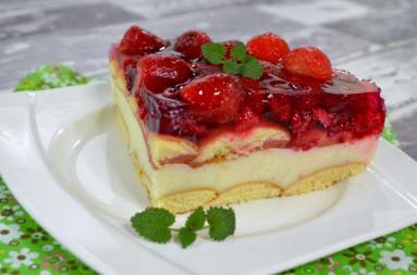 Zdjęcie - Ciasto grysikowe z galaretką i owocami bez pieczenia - Smakowite Dania - Przepisy kulinarne ze zdjęciami