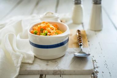 Zdjęcie - Klasyczna marchewka z groszkiem do obiadu - Przepisy kulinarne ze zdjęciami