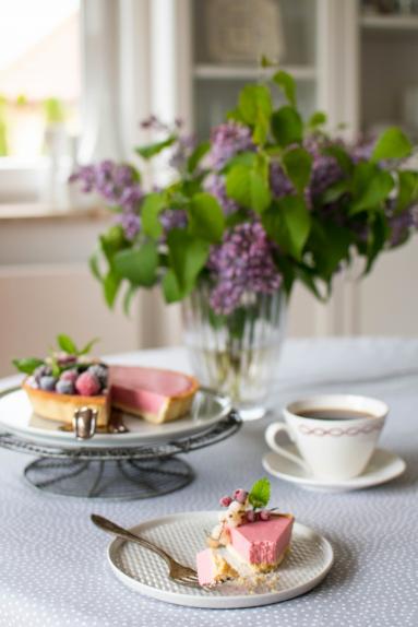 Zdjęcie - Serniczek truskawkowy- pyszny i łatwy - Przepisy kulinarne ze zdjęciami