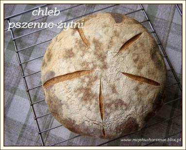 Zdjęcie - Chleb pszenno-żytni na zakwasie  - Przepisy kulinarne ze zdjęciami