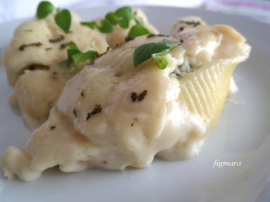 Zdjęcie - Muszle z nadzieniem z ziemniaków i sera - Przepisy kulinarne ze zdjęciami