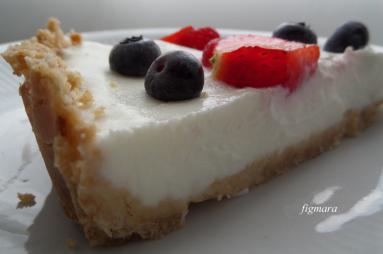 Zdjęcie - Letnia tarta jogurtowa - Przepisy kulinarne ze zdjęciami