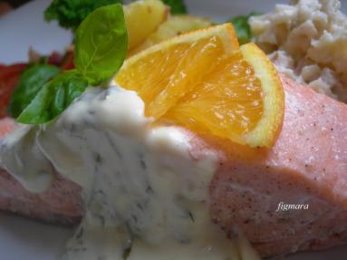 Zdjęcie - Łosoś w sosie majonezowo-pomarańczowym - Przepisy kulinarne ze zdjęciami