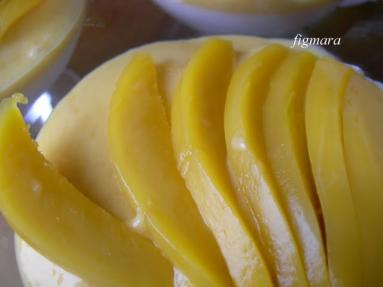 Zdjęcie - Deser kokosowo-mangowy - Przepisy kulinarne ze zdjęciami