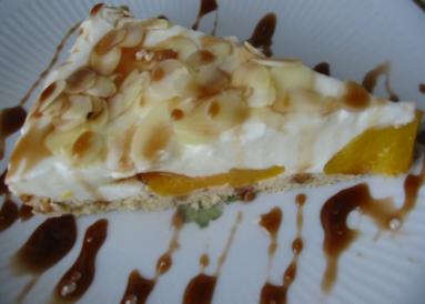 Zdjęcie - Fafiki czyli brzoskwinie pod serową pianką - Przepisy kulinarne ze zdjęciami