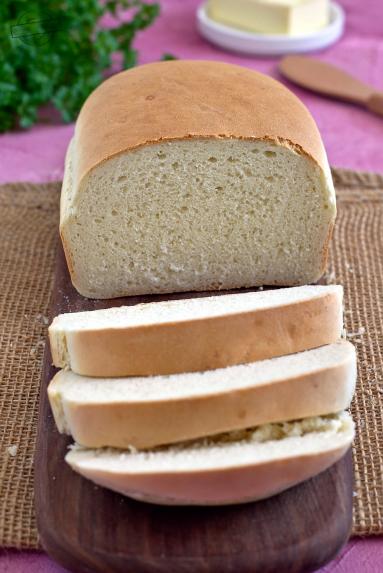 Zdjęcie - Domowy chleb tostowy - Przepisy kulinarne ze zdjęciami