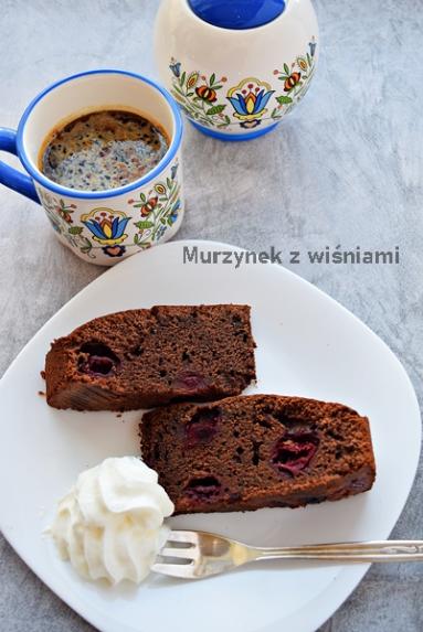 Zdjęcie - Murzynek z wiśniami - Przepisy kulinarne ze zdjęciami