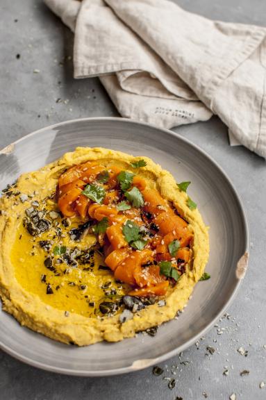 Zdjęcie - Hummus z dynią i pieczoną papryką - Przepisy kulinarne ze zdjęciami