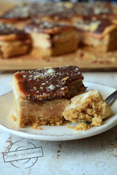 Zdjęcie - Ciasto bez pieczenia – z mascarpone i masłem orzechowym - Przepisy kulinarne ze zdjęciami