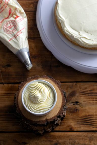 Zdjęcie - Krem do tortu – z białą czekoladą - Przepisy kulinarne ze zdjęciami