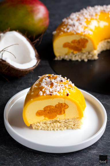 Zdjęcie - Entremet z mango i kokosem na 8. urodziny bloga - Przepisy kulinarne ze zdjęciami