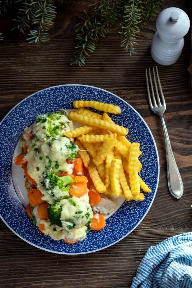 Zdjęcie - Zapiekana ryba z marchewką - Przepisy kulinarne ze zdjęciami
