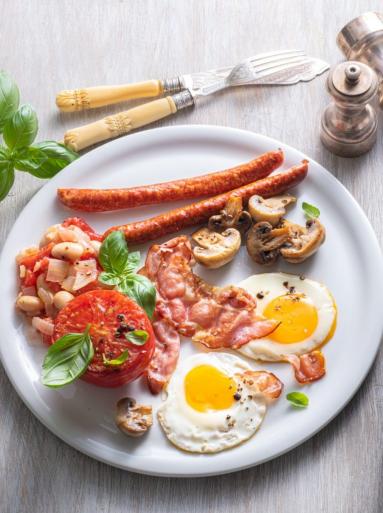 Zdjęcie - <strong>Full English breakfast, czyli mocarne angielskie śniadanie</strong> - Przepisy kulinarne ze zdjęciami