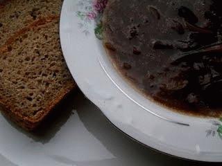 Zdjęcie - Zupa z cebuli  czerwonej  - Przepisy kulinarne ze zdjęciami