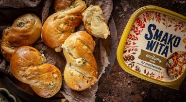 Zdjęcie - Bułeczki z serem pleśniowym - Przepisy kulinarne ze zdjęciami